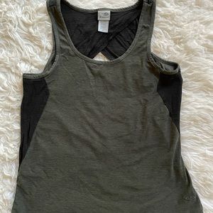 Sleeveless workout top